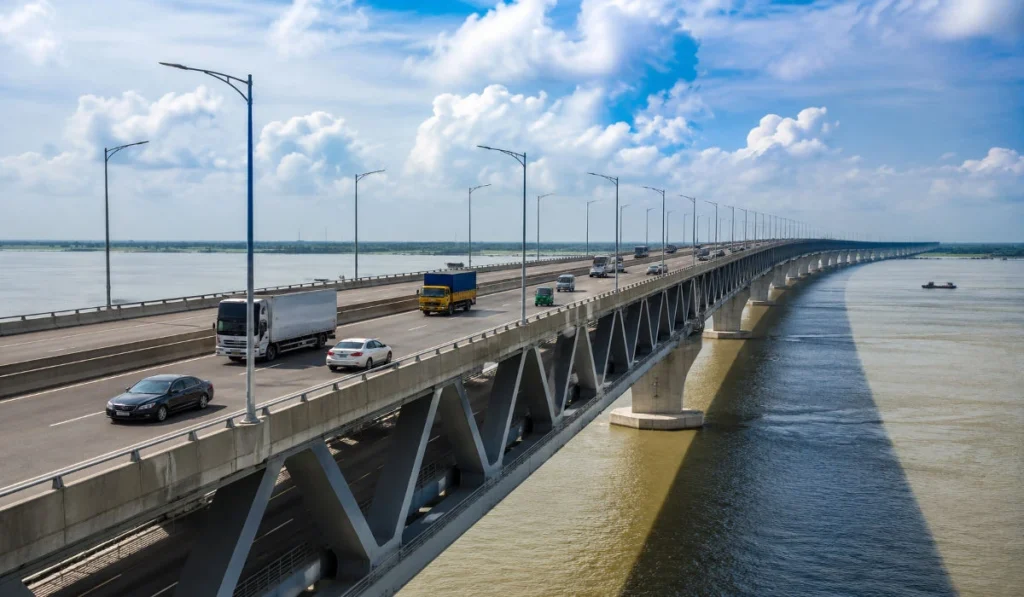পদ্মা সেতুতে যান চলাচল